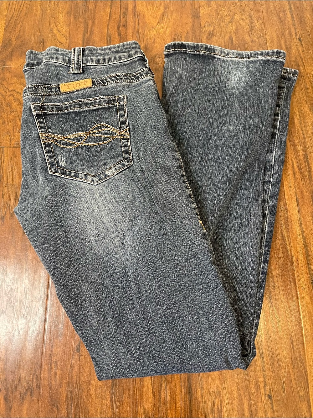 Cowgirl Tuff Dont Fence Me In Dark Wash Bootcut Jeans Gold Stitching 31x35
